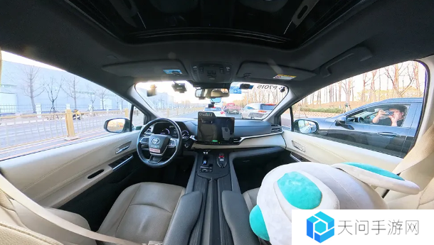 小马智行 2024 年营收 5.48 亿元同比增长 4.3%，3 款 Robotaxi 合作车型今年落地