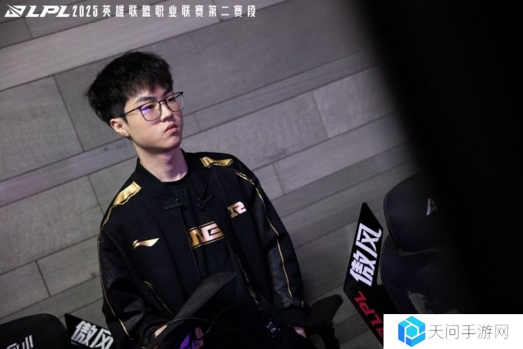 RNG赛后返图：永不言弃，逆风执刃